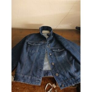 GAP Women Denim Jacket Blue Classic Trucker Style Size Medium